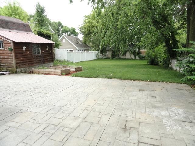 318 N 3rd St, Fort Atkinson, WI 53538