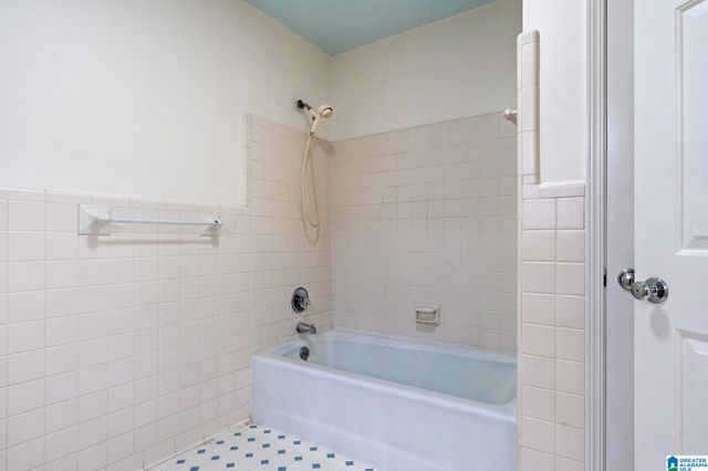 4736 SHADY WATERS LANE, Birmingham, AL 35243