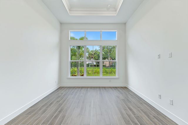 146 Parkside Way 12, Royal Palm Beach, FL 33414