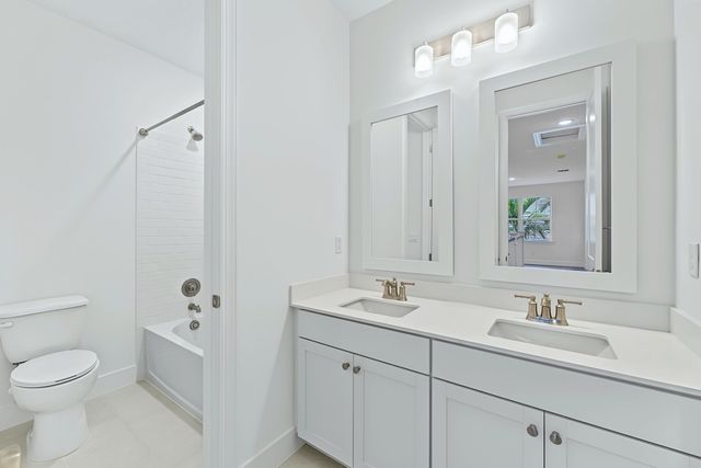 146 Parkside Way 12, Royal Palm Beach, FL 33414