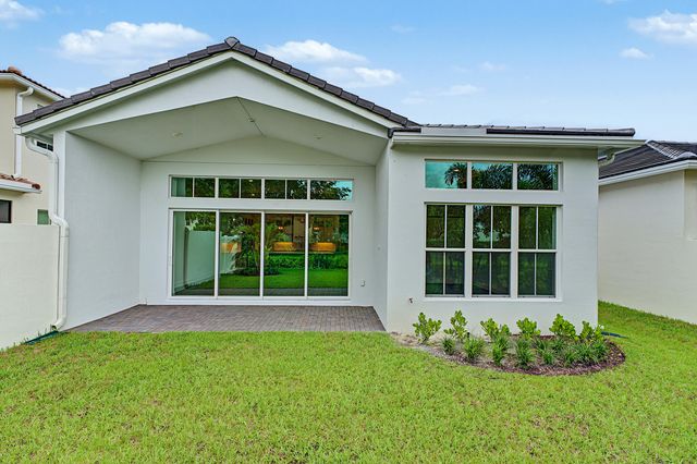 146 Parkside Way 12, Royal Palm Beach, FL 33414