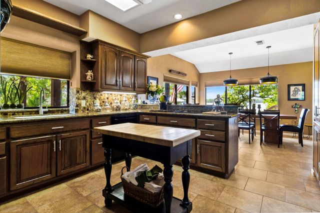 20312 St Andrews Circle, Huntsville, TX 77320