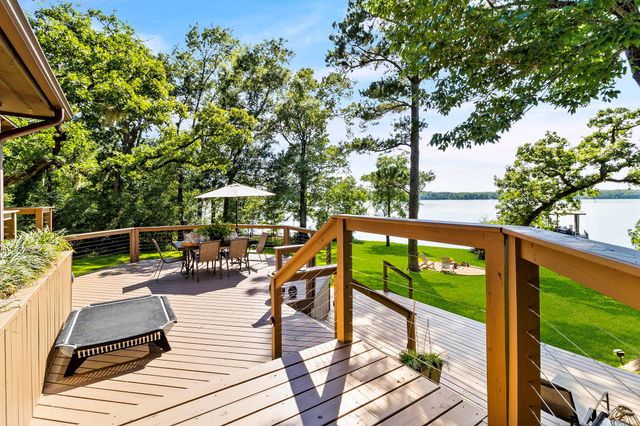 20312 St Andrews Circle, Huntsville, TX 77320