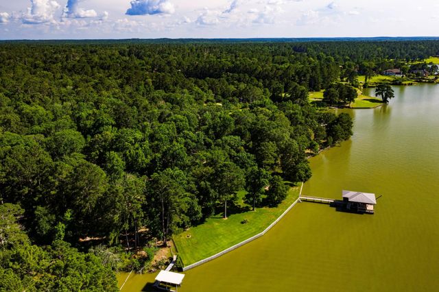20312 St Andrews Circle, Huntsville, TX 77320