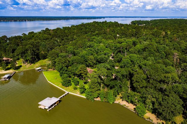 20312 St Andrews Circle, Huntsville, TX 77320