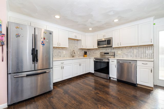 119 Lincolndale Drive, Waterbury, CT 06704