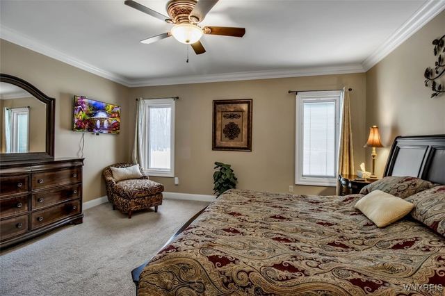 474 North Rockingham Way, Amherst, NY 14228