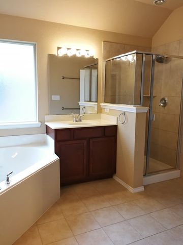 2793 Cresent Lake Drive, Little Elm, TX 75068