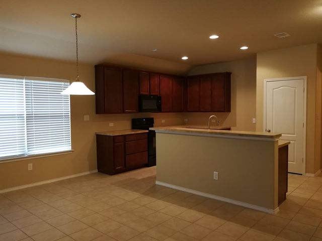 2793 Cresent Lake Drive, Little Elm, TX 75068