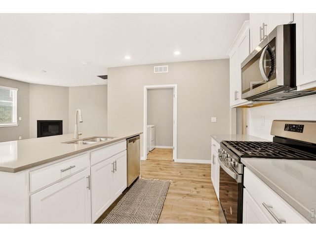 1944 Thundercloud Dr, Windsor, CO 80550