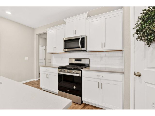 1944 Thundercloud Dr, Windsor, CO 80550