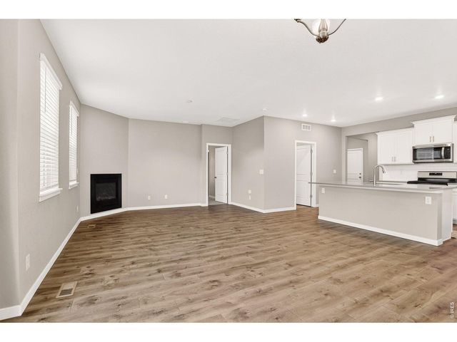 1944 Thundercloud Dr, Windsor, CO 80550