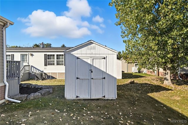 9808 Tottenham Avenue, Clarence, NY 14031