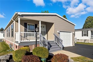 9808 Tottenham Avenue, Clarence, NY 14031