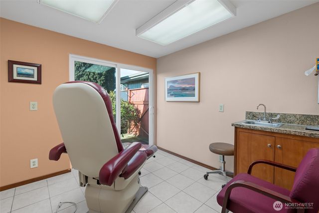 412 N Main Street, Coupeville, WA 98239
