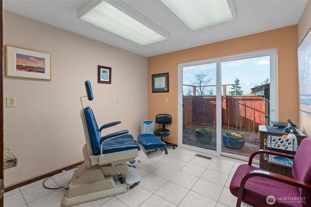 412 N Main Street, Coupeville, WA 98239