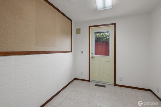 412 N Main Street, Coupeville, WA 98239