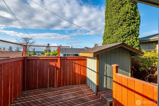 412 N Main Street, Coupeville, WA 98239