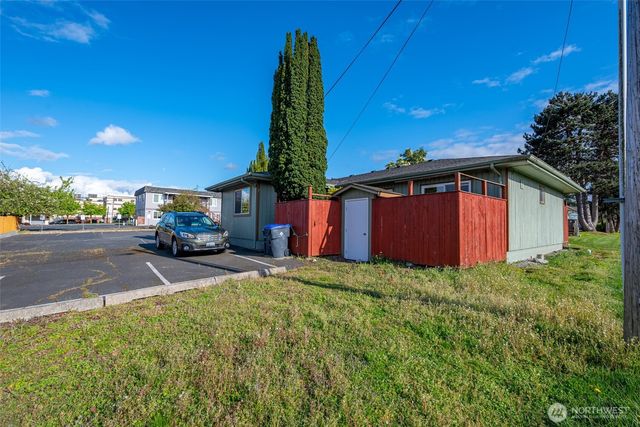 412 N Main Street, Coupeville, WA 98239