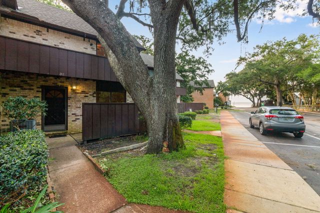 3871 Indian Trail, 3E, Destin, FL 32541