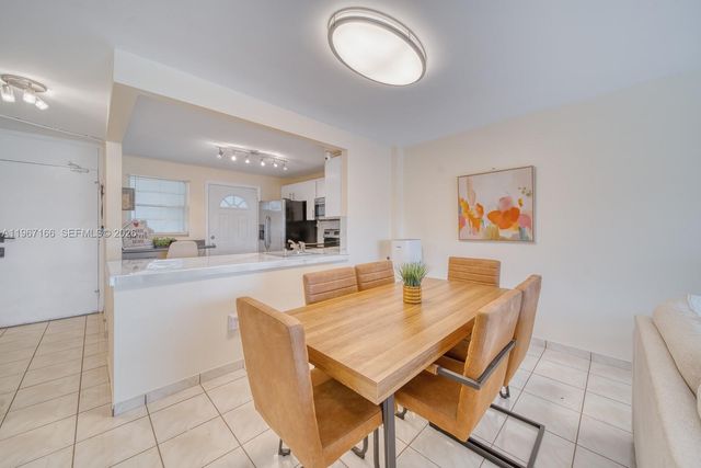 3849 NE 169th St 412, North Miami Beach, FL 33160