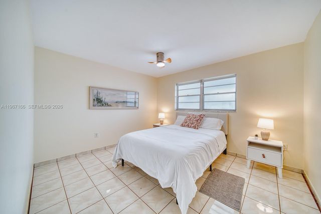 3849 NE 169th St 412, North Miami Beach, FL 33160