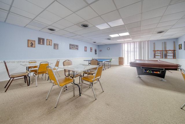 3849 NE 169th St 412, North Miami Beach, FL 33160