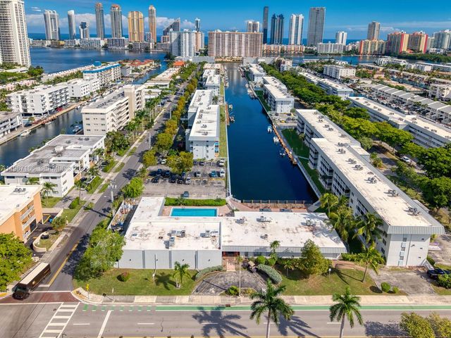 3849 NE 169th St 412, North Miami Beach, FL 33160
