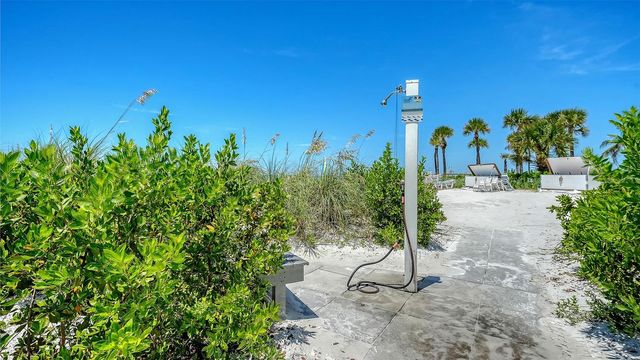 1001 POINT OF ROCKS ROAD 310, Sarasota, FL 34242