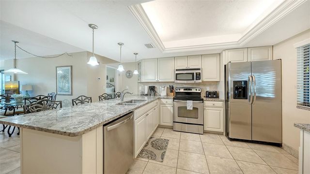 1001 POINT OF ROCKS ROAD 310, Sarasota, FL 34242
