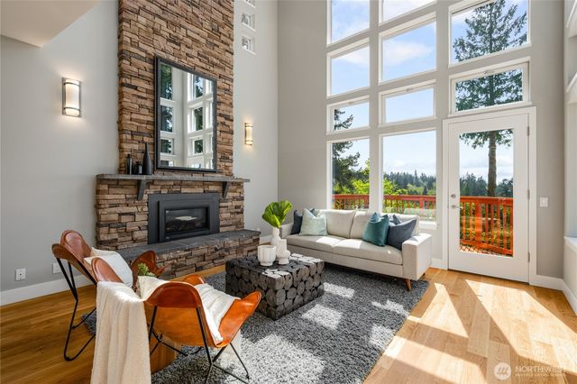 7393 Braemar Drive, Edmonds, WA 98026