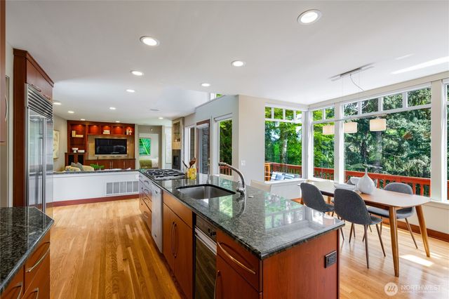 7393 Braemar Drive, Edmonds, WA 98026