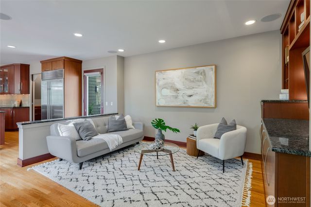 7393 Braemar Drive, Edmonds, WA 98026