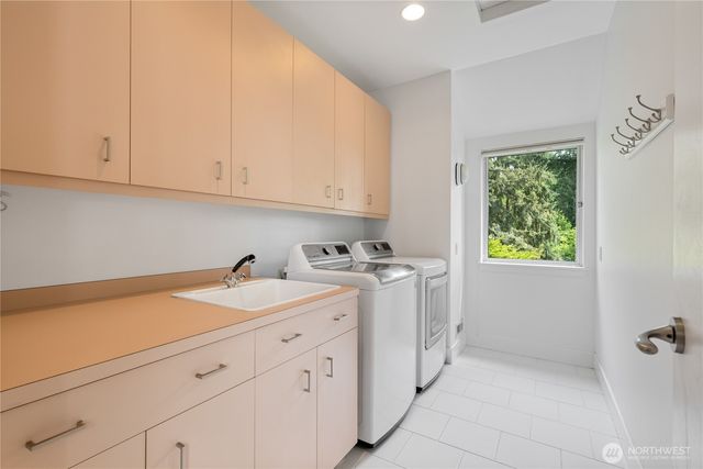 7393 Braemar Drive, Edmonds, WA 98026