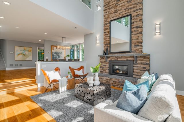 7393 Braemar Drive, Edmonds, WA 98026