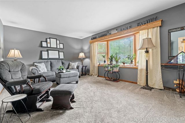 1675 State Street, Holland, MI 49424