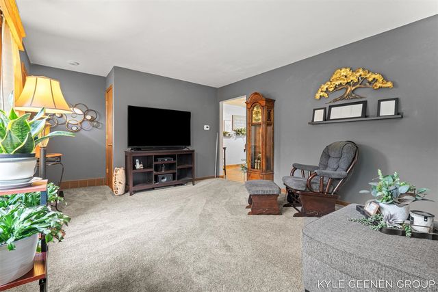1675 State Street, Holland, MI 49424