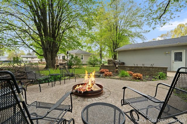 1675 State Street, Holland, MI 49424