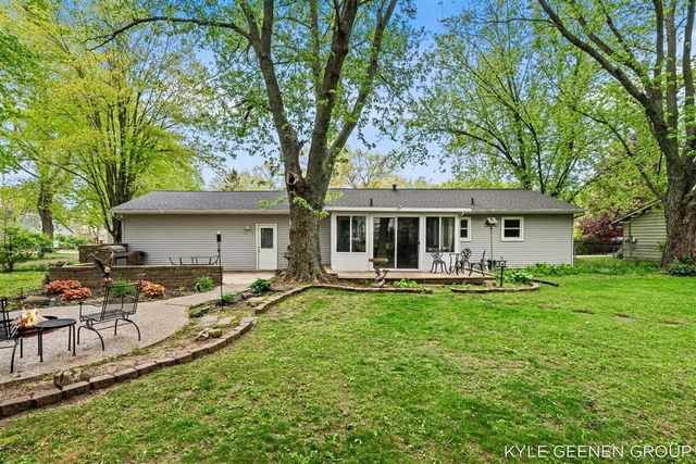 1675 State Street, Holland, MI 49424