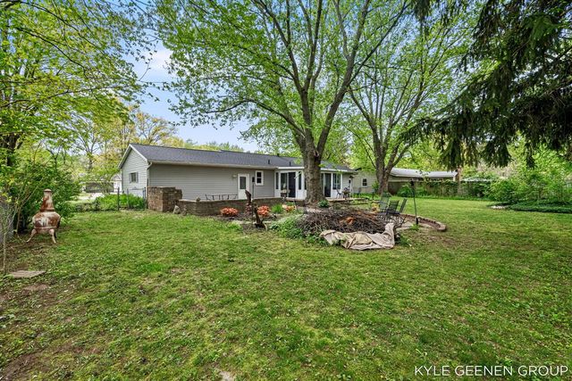 1675 State Street, Holland, MI 49424