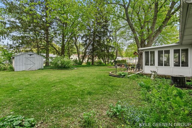 1675 State Street, Holland, MI 49424