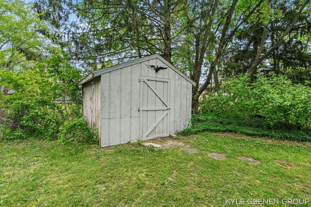 1675 State Street, Holland, MI 49424