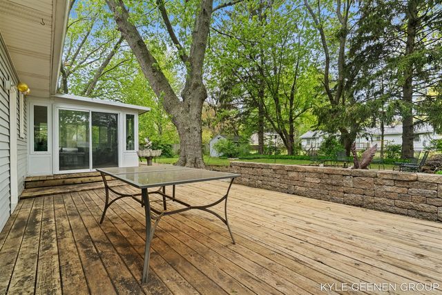 1675 State Street, Holland, MI 49424