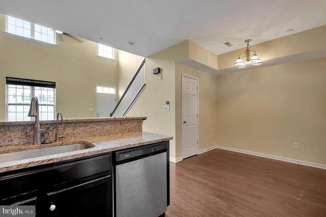 1092 WORTH LN, Claymont, DE 19703