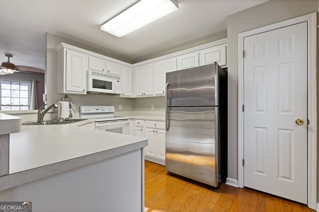 6720 Honeysuckle Lane, Gainesville, GA 30506