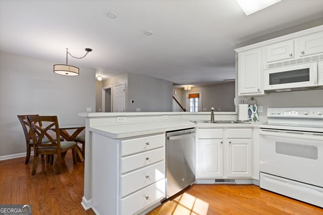 6720 Honeysuckle Lane, Gainesville, GA 30506