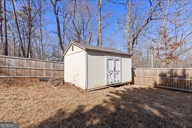 6720 Honeysuckle Lane, Gainesville, GA 30506