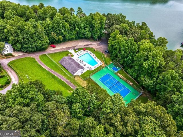 6720 Honeysuckle Lane, Gainesville, GA 30506