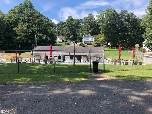 6720 Honeysuckle Lane, Gainesville, GA 30506