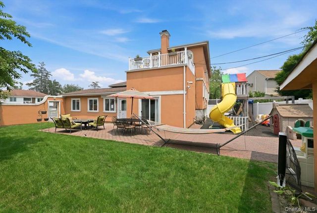 844 Park Lane, North Woodmere, NY 11581